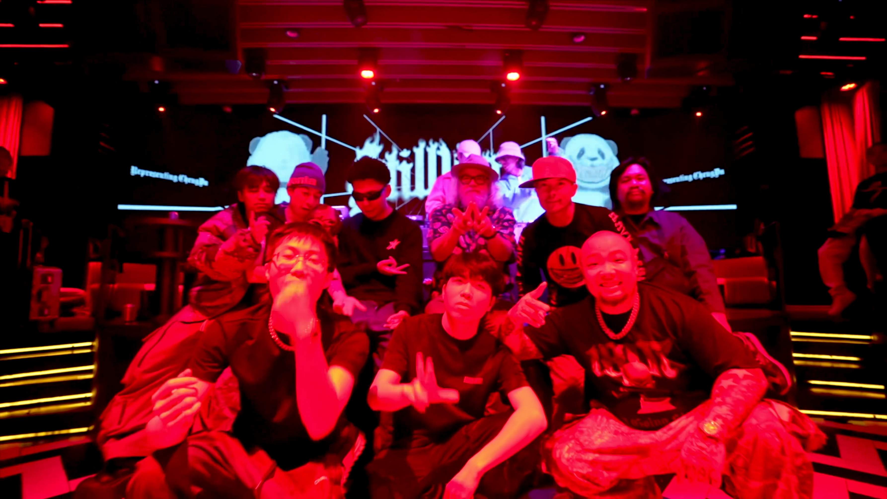 group-12-start-hide-img-0